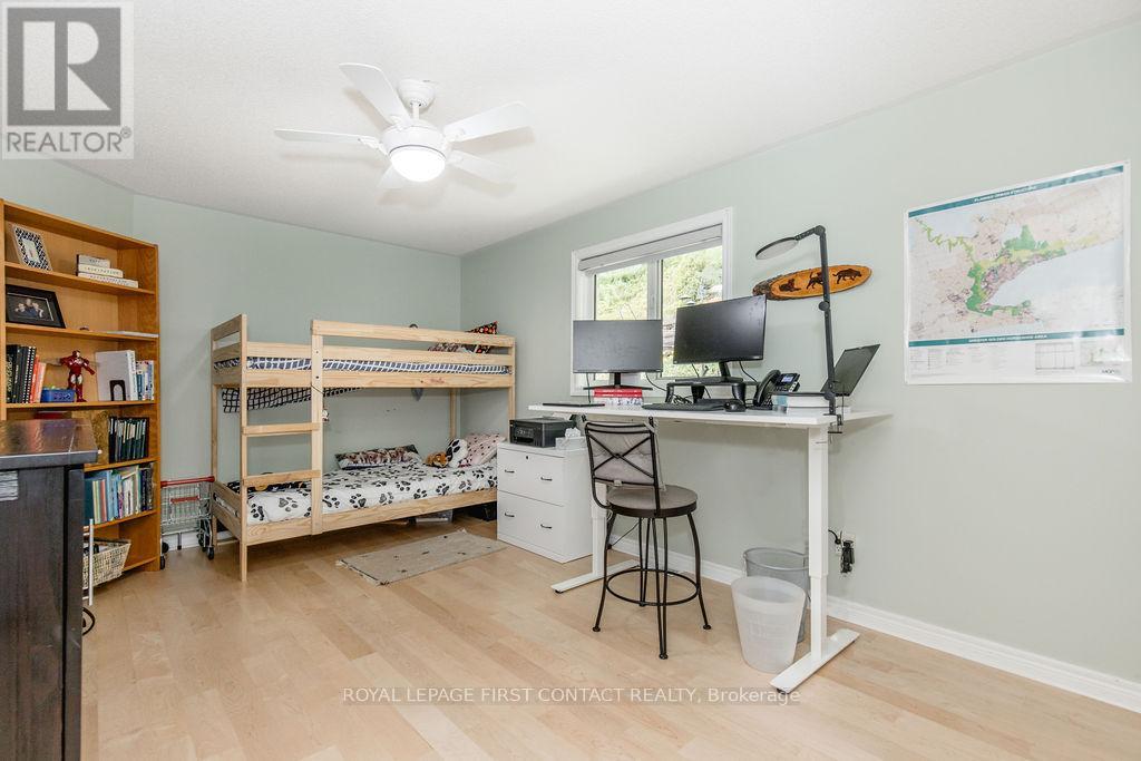 14 Valleycrest Drive, Oro-Medonte, Ontario  L0L 2L0 - Photo 31 - S12437557