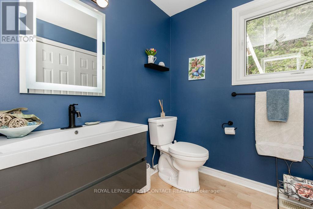 14 Valleycrest Drive, Oro-Medonte, Ontario  L0L 2L0 - Photo 34 - S12437557