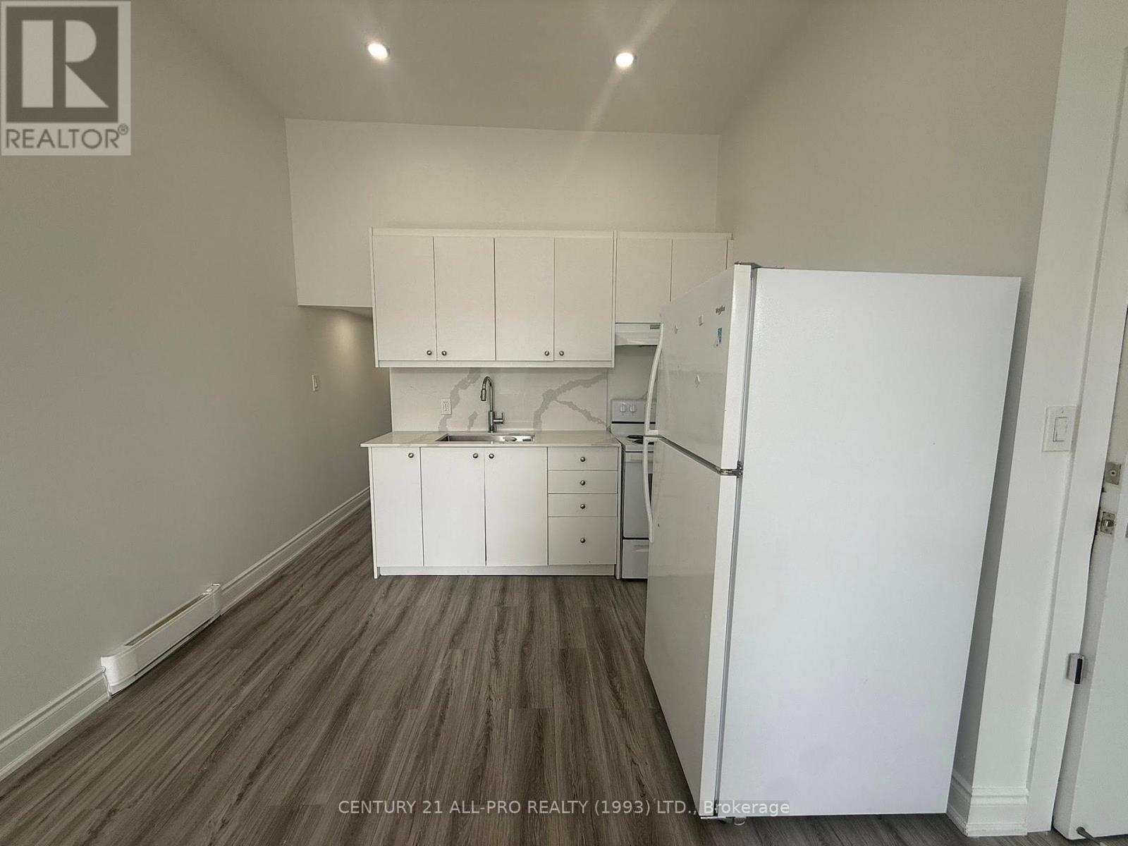 Unit 1 - 82 King Street W, Cobourg, Ontario  K9A 2M3 - Photo 8 - X12435435