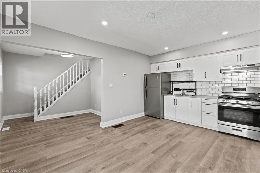 15 Mccormick Street, Welland, Ontario  L3C 4L8 - Photo 11 - 40775435