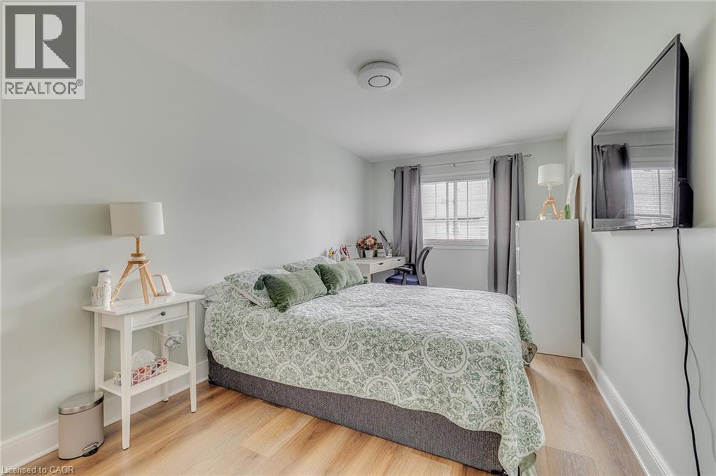 220 Prosperity Drive, Kitchener, Ontario  N2E 4E5 - Photo 17 - 40773072