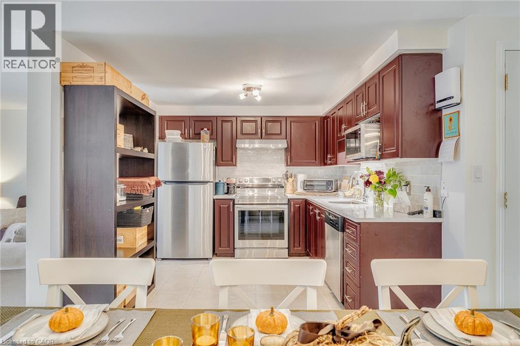 220 Prosperity Drive, Kitchener, Ontario  N2E 4E5 - Photo 5 - 40773072