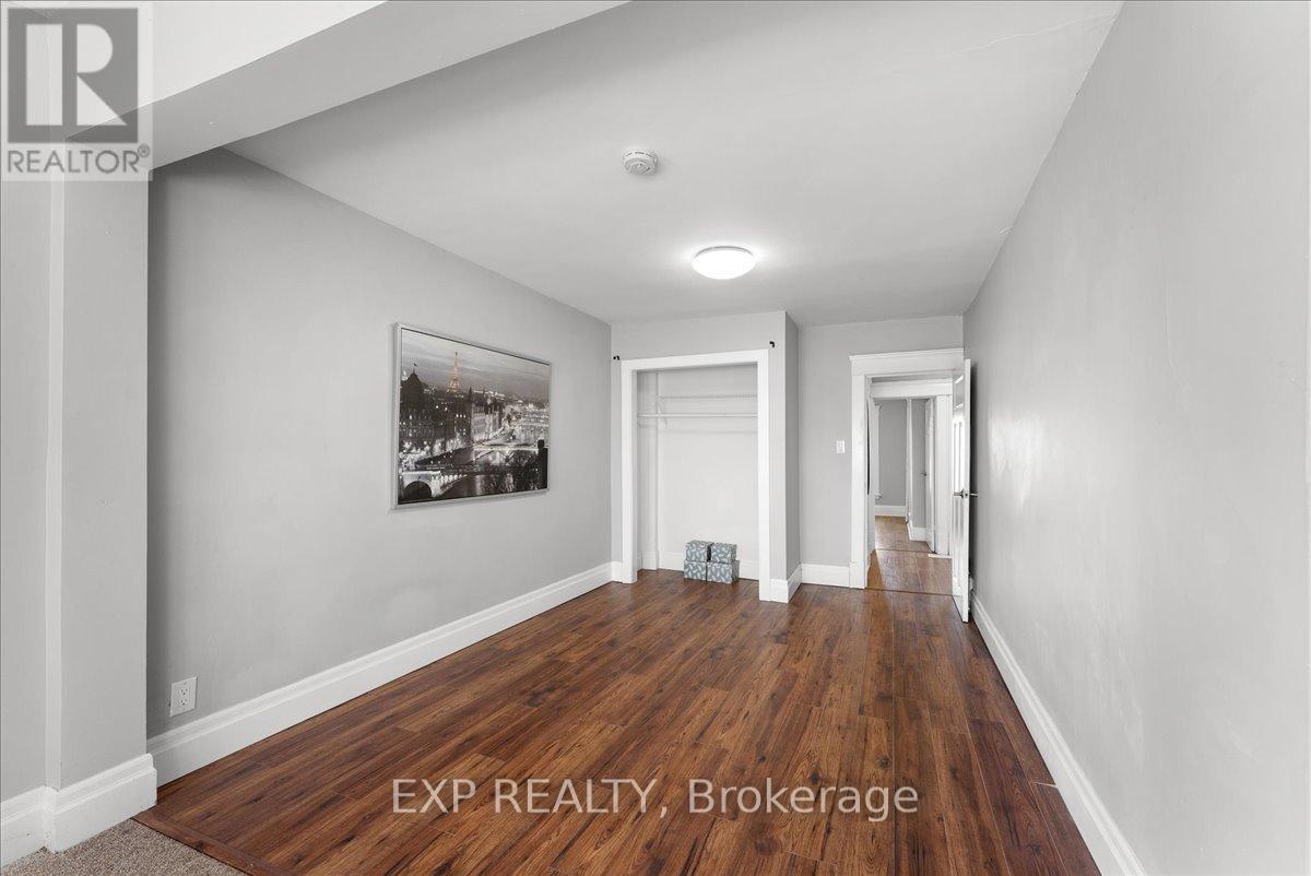 468 Charlotte Street, Peterborough, Ontario  K9J 2W3 - Photo 24 - X12437633