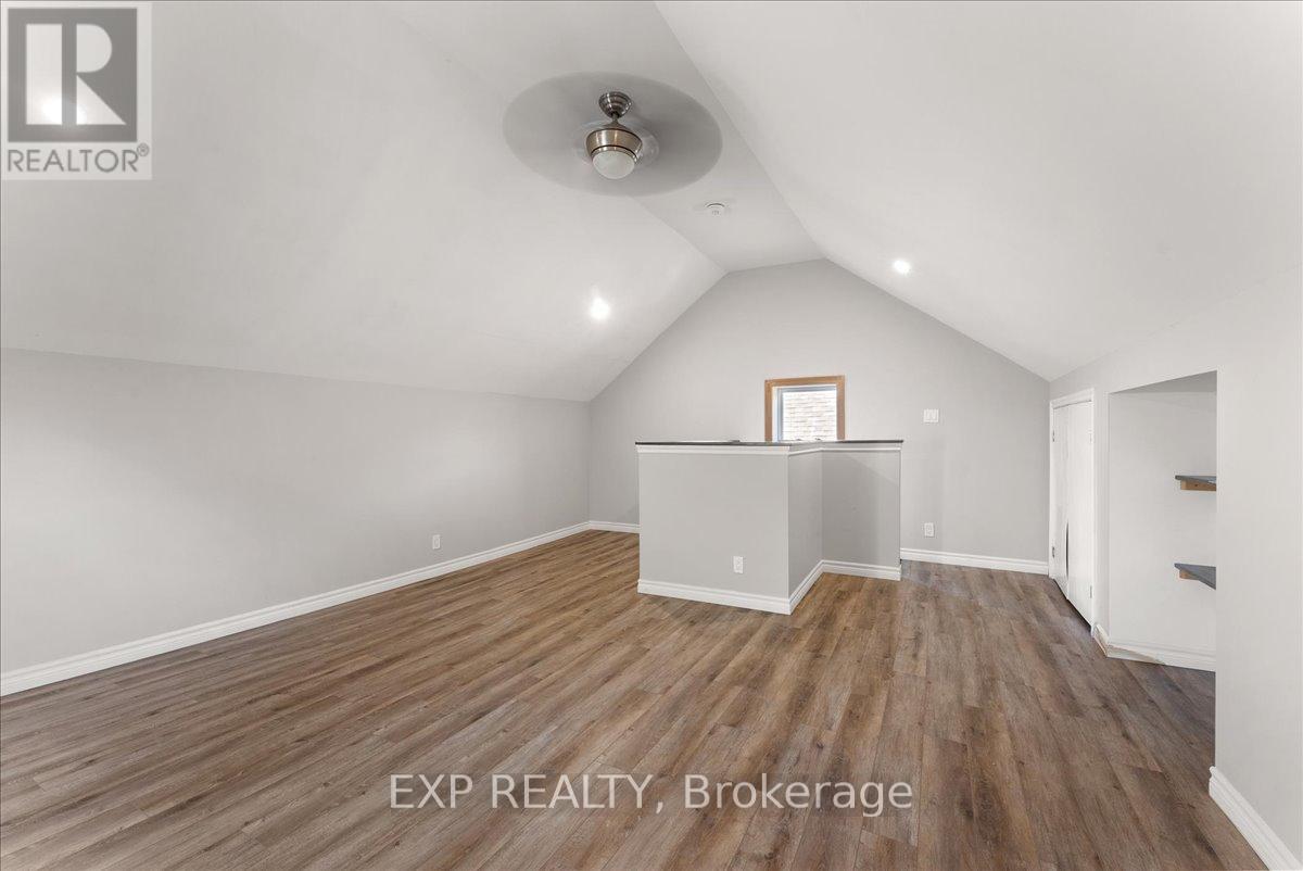 468 Charlotte Street, Peterborough, Ontario  K9J 2W3 - Photo 31 - X12437633