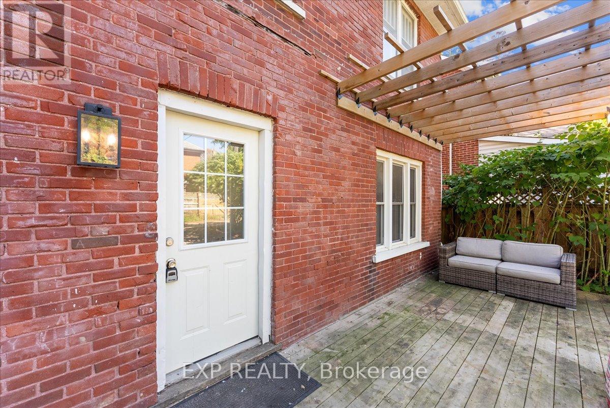468 Charlotte Street, Peterborough, Ontario  K9J 2W3 - Photo 34 - X12437633