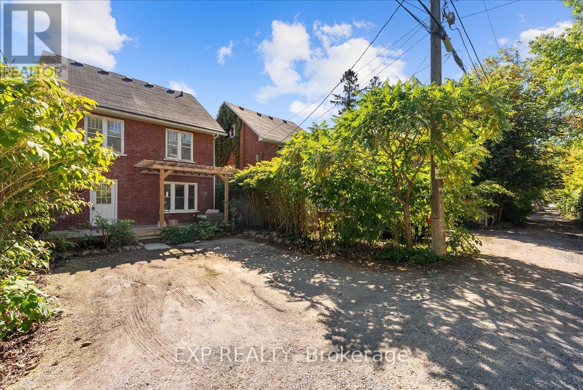 468 Charlotte Street, Peterborough, Ontario  K9J 2W3 - Photo 38 - X12437633