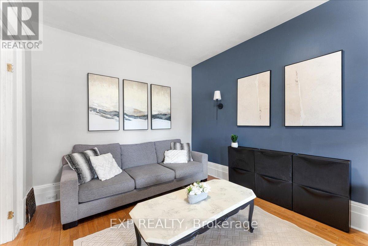 468 Charlotte Street, Peterborough, Ontario  K9J 2W3 - Photo 5 - X12437633