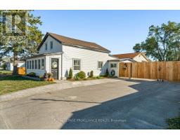 17 CENTRE STREET, Belleville, Ontario