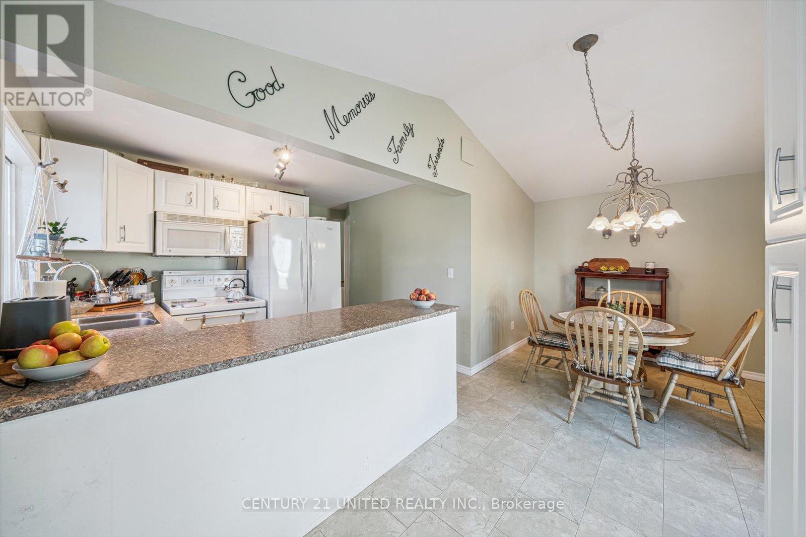 9 Beverly Street, Kawartha Lakes, Ontario  K9V 4Y8 - Photo 16 - X12437747