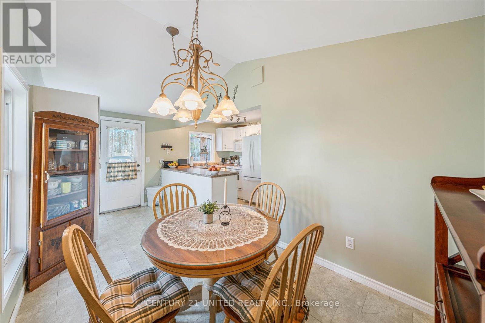 9 Beverly Street, Kawartha Lakes, Ontario  K9V 4Y8 - Photo 22 - X12437747