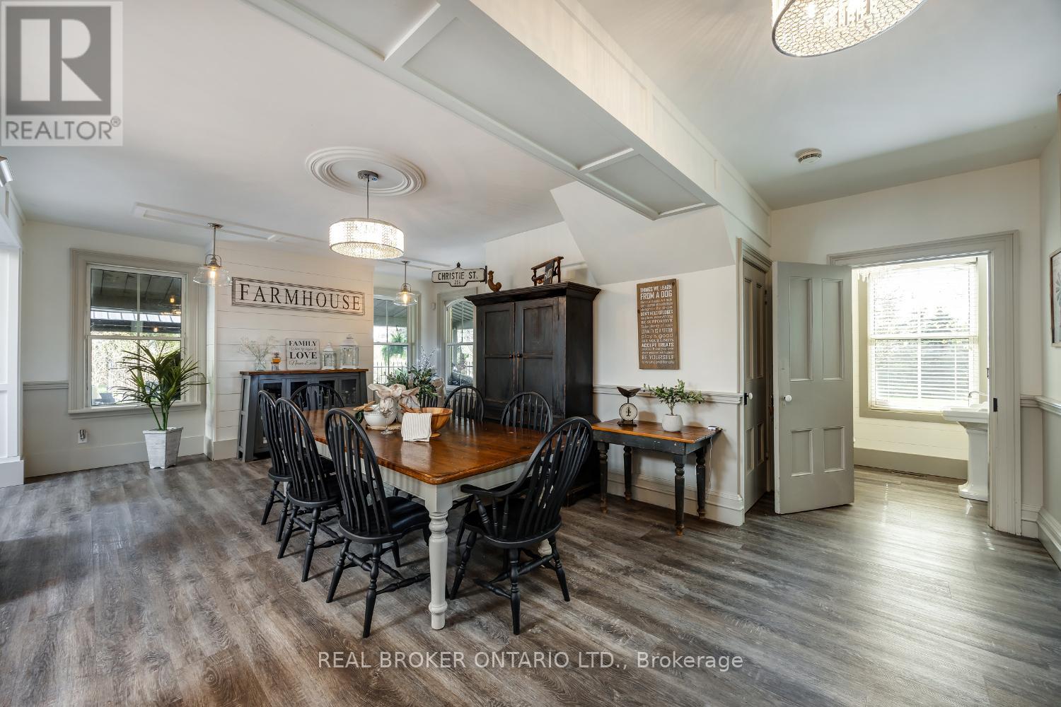 832 Highway 7a, Kawartha Lakes, Ontario  L0A 1A0 - Photo 13 - X12437791