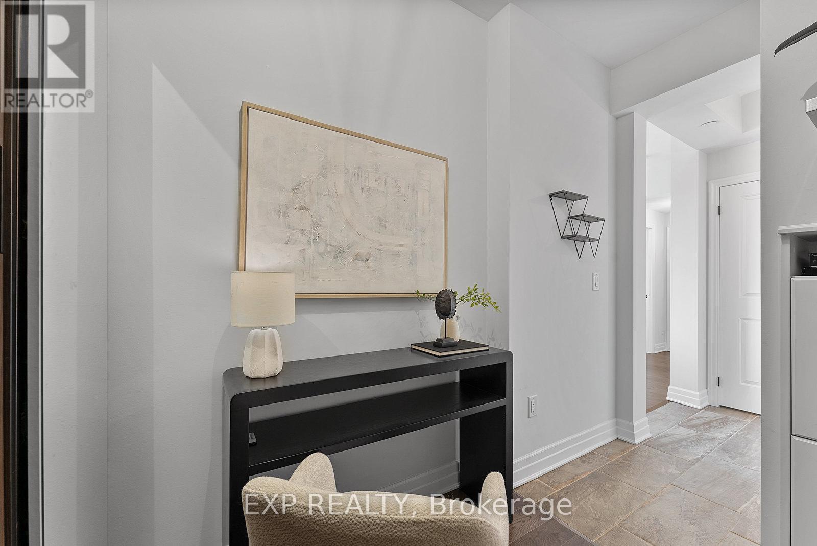 325 - 2300 Upper Middle Road W, Oakville, Ontario  L6M 0T4 - Photo 24 - W12437545