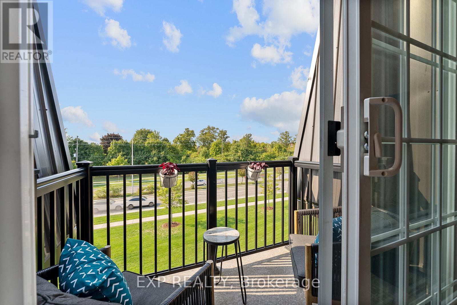 325 - 2300 Upper Middle Road W, Oakville, Ontario  L6M 0T4 - Photo 32 - W12437545