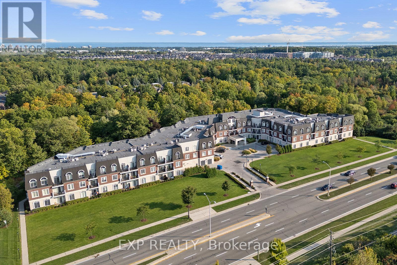 325 - 2300 Upper Middle Road W, Oakville, Ontario  L6M 0T4 - Photo 42 - W12437545