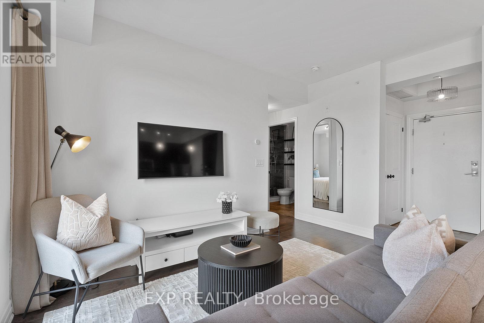 325 - 2300 Upper Middle Road W, Oakville, Ontario  L6M 0T4 - Photo 8 - W12437545