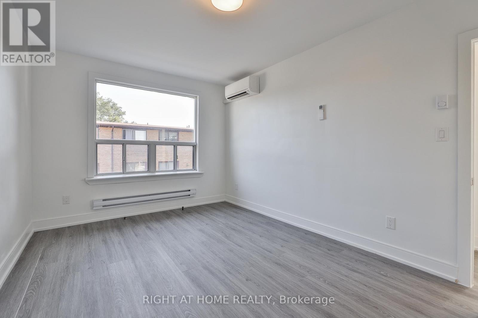 7 - 2841 Keele Street, Toronto, Ontario  M3M 2G7 - Photo 12 - W12437547