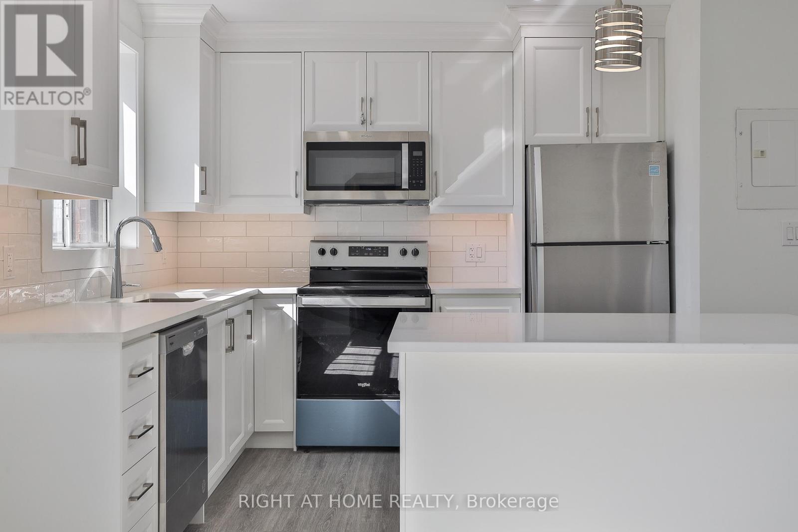 7 - 2841 Keele Street, Toronto, Ontario  M3M 2G7 - Photo 6 - W12437547