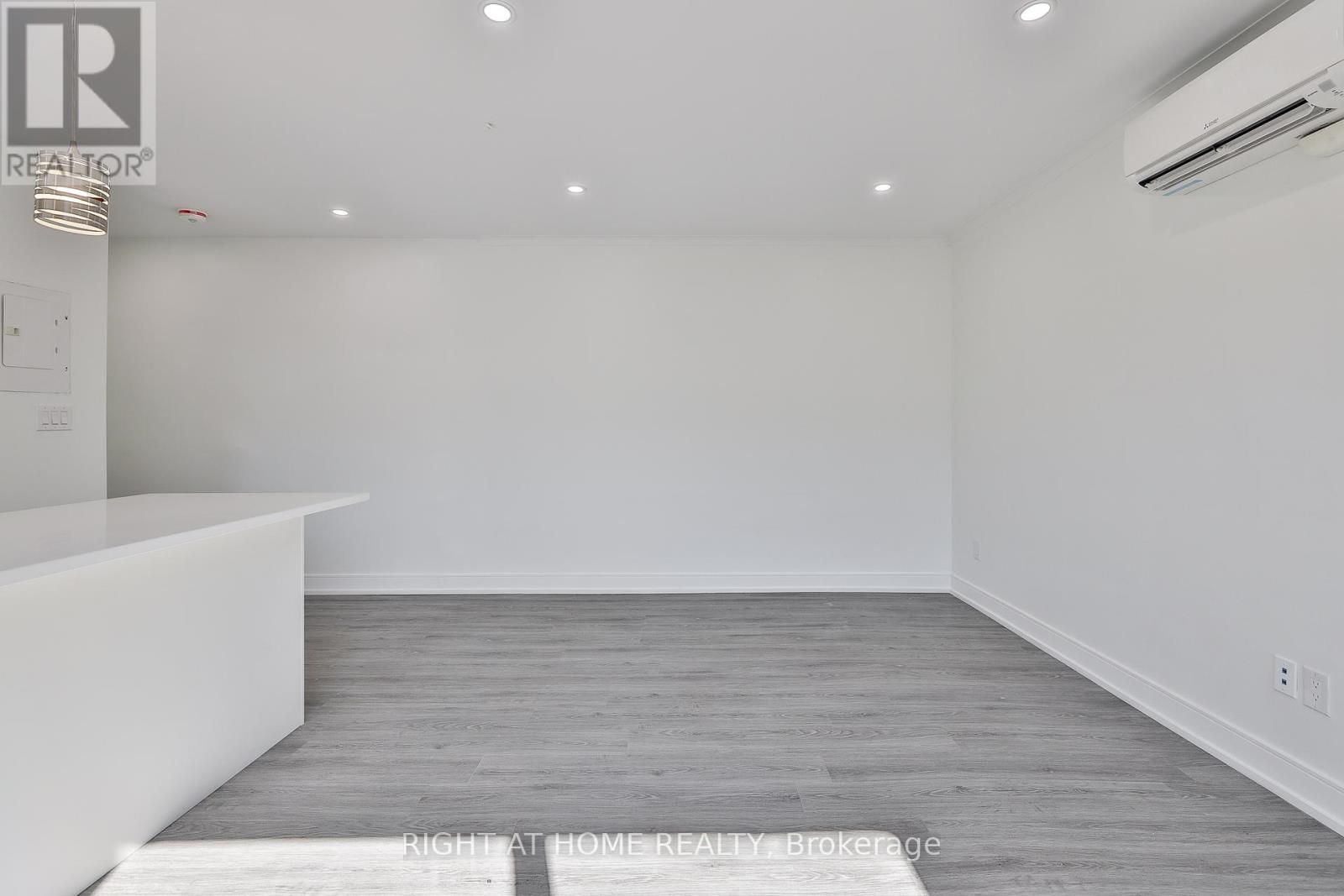 7 - 2841 Keele Street, Toronto, Ontario  M3M 2G7 - Photo 8 - W12437547