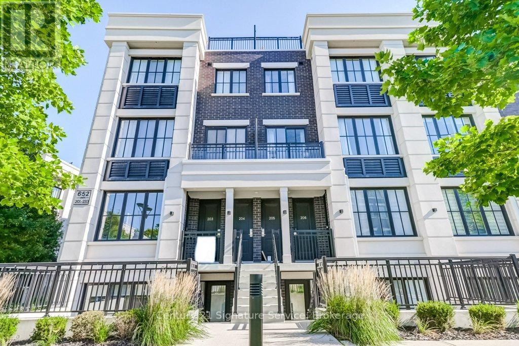 202 - 652 CRICKLEWOOD DRIVE, Mississauga, Ontario