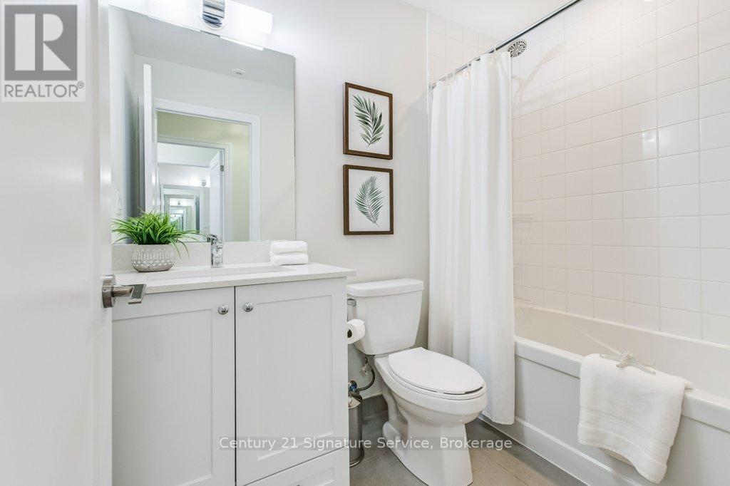 202 - 652 Cricklewood Drive, Mississauga, Ontario  L5G 0A5 - Photo 26 - W12437595