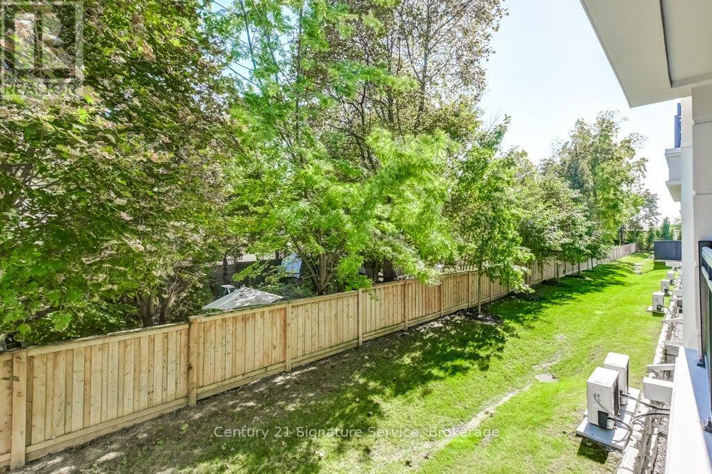 202 - 652 Cricklewood Drive, Mississauga, Ontario  L5G 0A5 - Photo 29 - W12437595