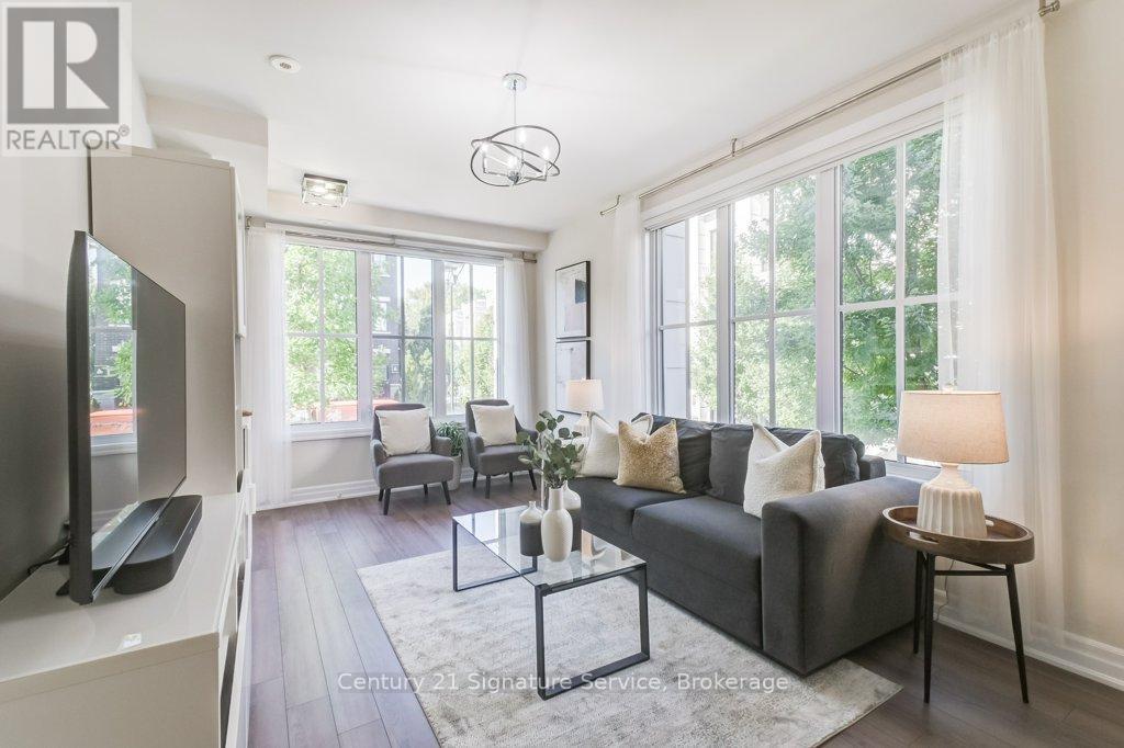 202 - 652 Cricklewood Drive, Mississauga, Ontario  L5G 0A5 - Photo 7 - W12437595