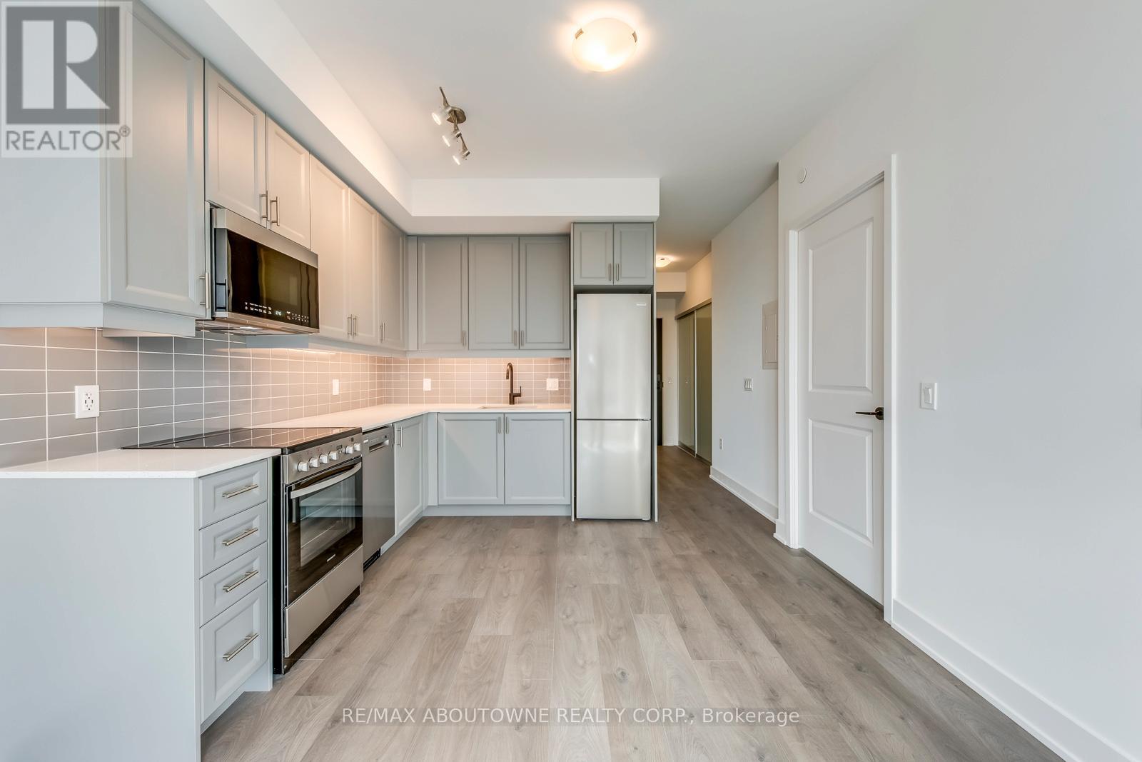307 - 2343 Khalsa Gate, Oakville, Ontario  L6M 5R6 - Photo 12 - W12437604