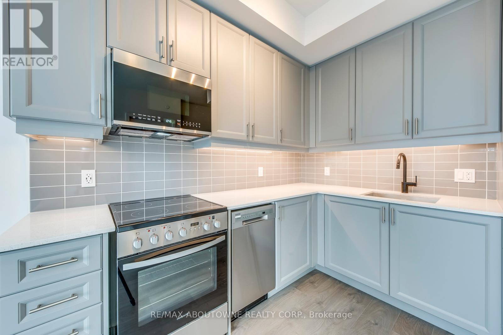 307 - 2343 Khalsa Gate, Oakville, Ontario  L6M 5R6 - Photo 15 - W12437604