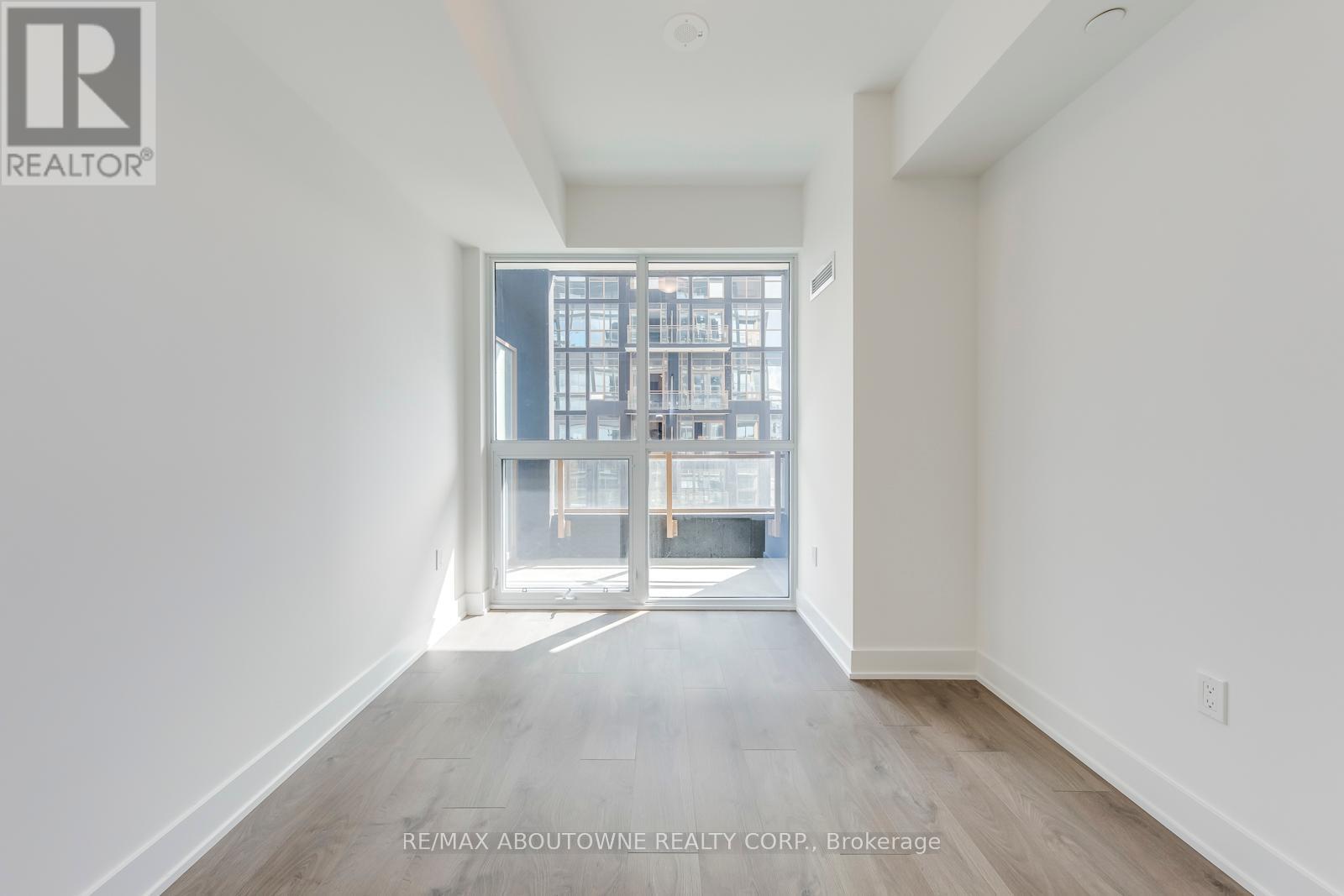 307 - 2343 Khalsa Gate, Oakville, Ontario  L6M 5R6 - Photo 17 - W12437604