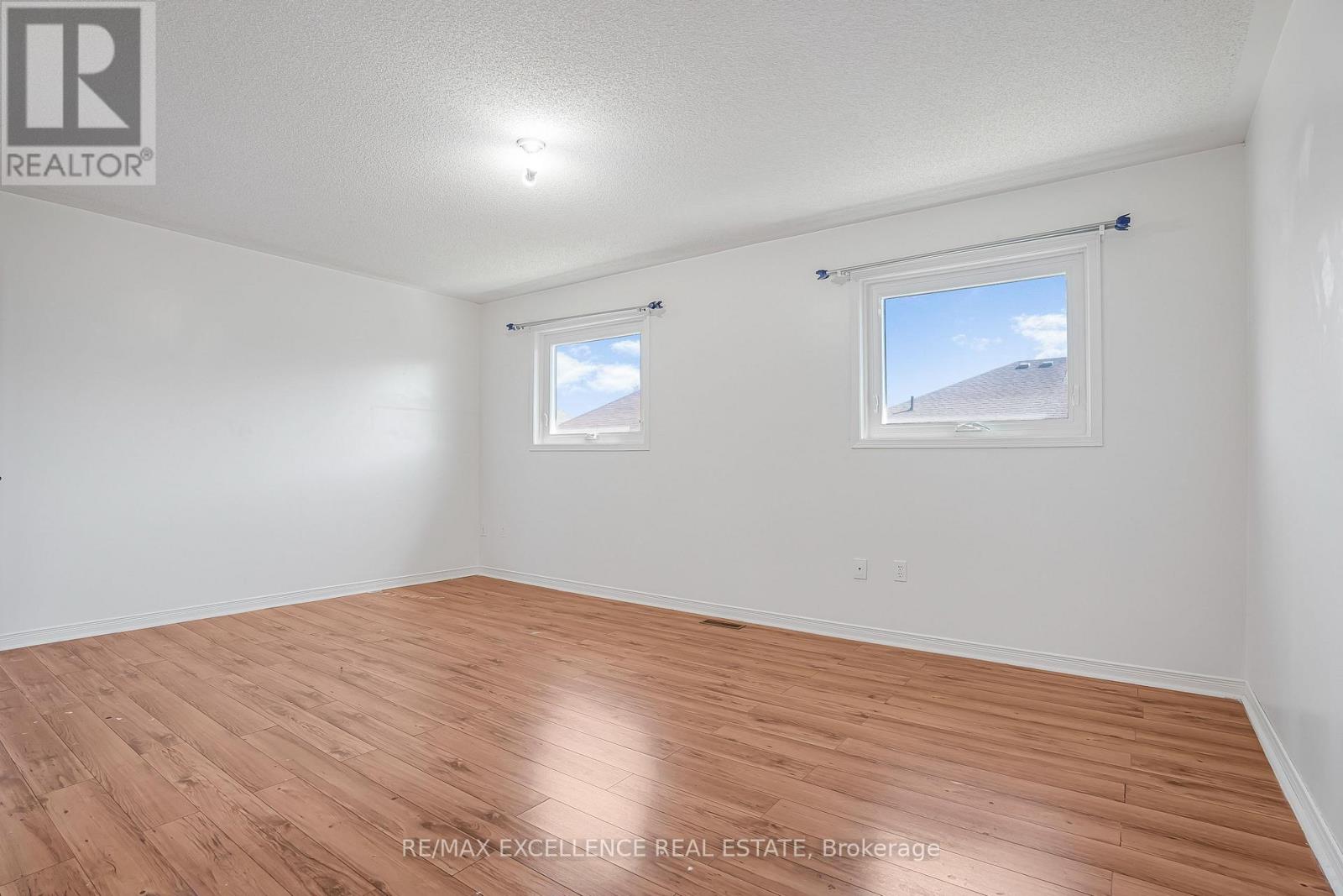 6935 Dillingwood Drive, Mississauga, Ontario  L5N 6Z7 - Photo 14 - W12437615