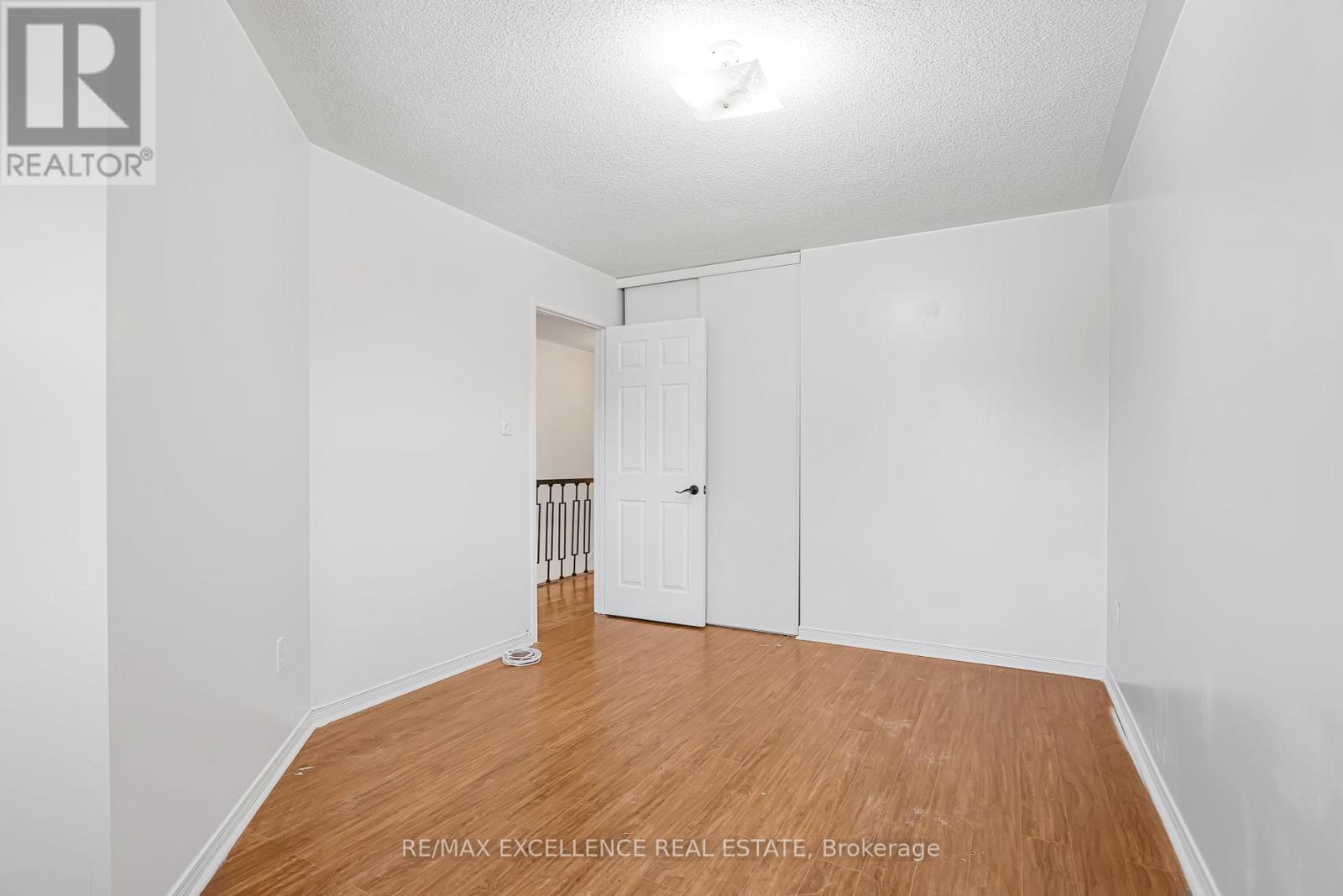 6935 Dillingwood Drive, Mississauga, Ontario  L5N 6Z7 - Photo 19 - W12437615
