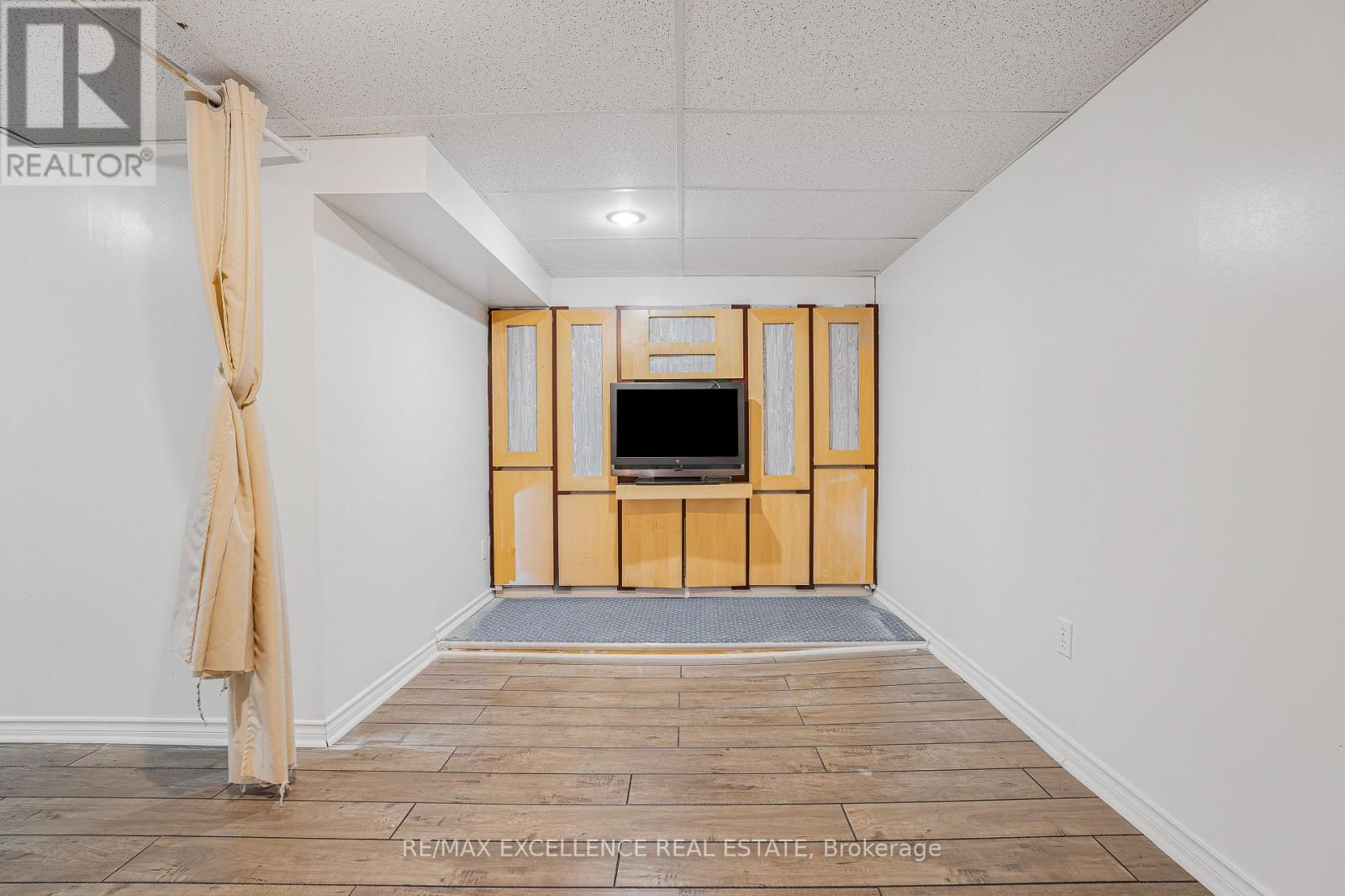 6935 Dillingwood Drive, Mississauga, Ontario  L5N 6Z7 - Photo 24 - W12437615