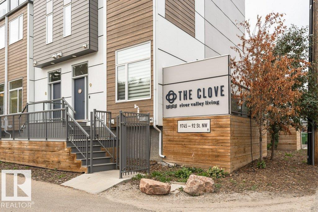 #8 9745 92 ST NW, Edmonton, Alberta