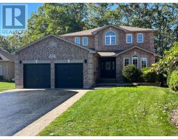 63 WHITE ELM ROAD, Barrie, Ontario