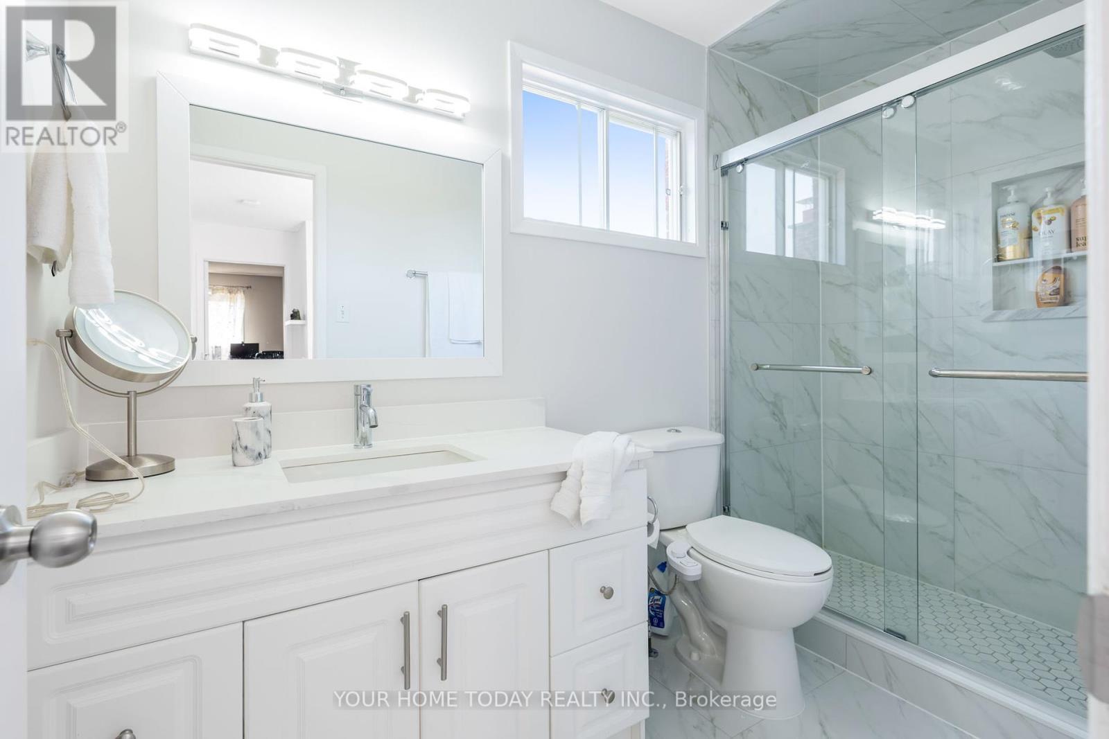 18 Alabaster Drive, Brampton, Ontario  L6V 4E4 - Photo 23 - W12376650
