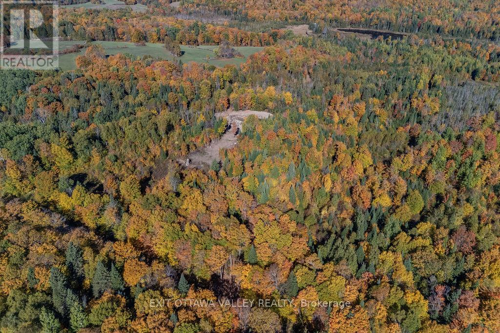 1000 Rosien Road, Bonnechere Valley, Ontario  K0J 1T0 - Photo 19 - X12437696