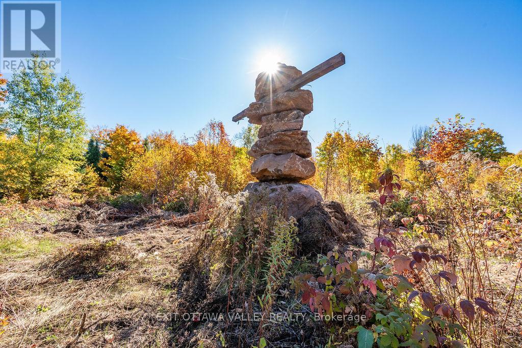 1000 Rosien Road, Bonnechere Valley, Ontario  K0J 1T0 - Photo 6 - X12437696