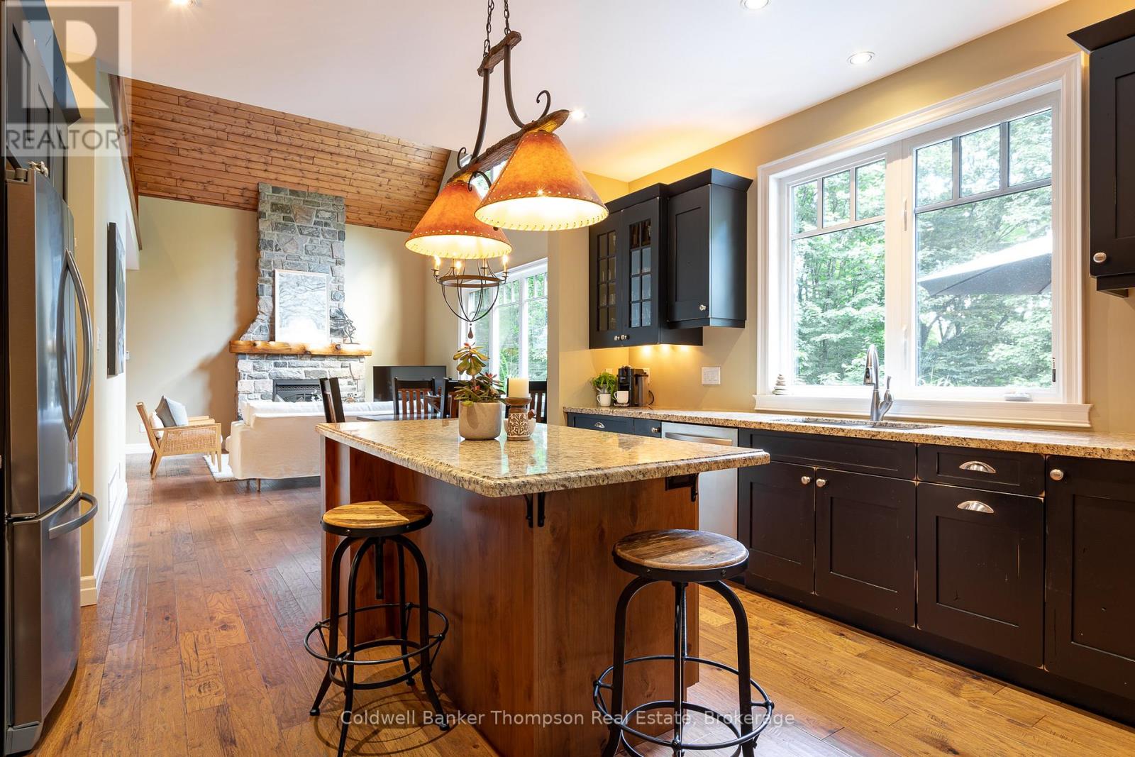11 Forest Hill Lane, Huntsville, Ontario  P1H 2N5 - Photo 19 - X12360361