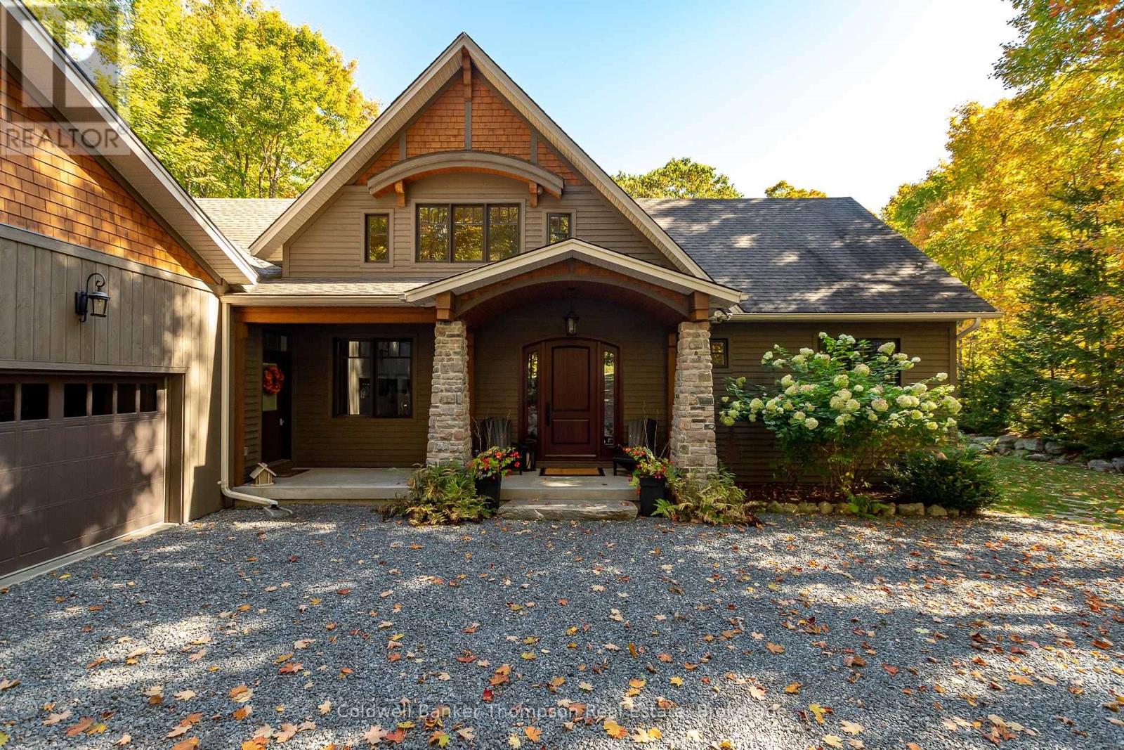 11 Forest Hill Lane, Huntsville, Ontario  P1H 2N5 - Photo 2 - X12360361