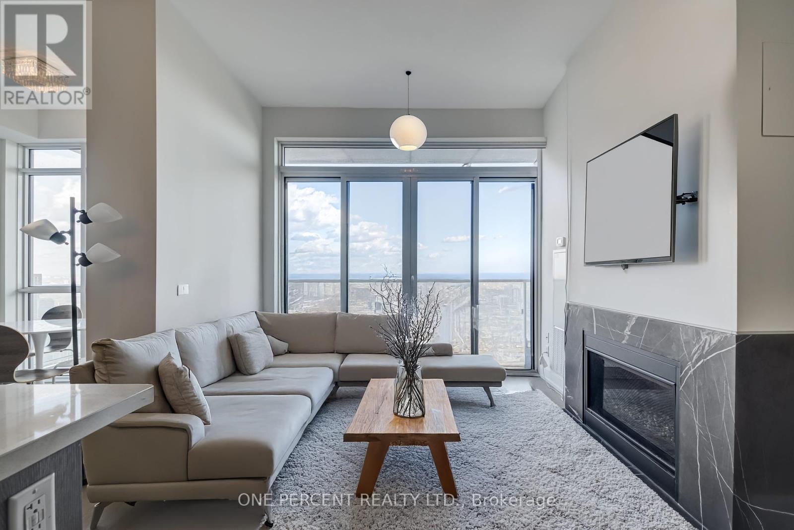 6108 - 7 GRENVILLE STREET, Toronto, Ontario
