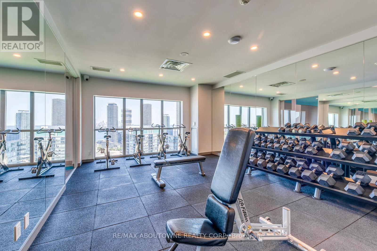 2524 - 165 Legion Road N, Toronto (Mimico), Ontario  M8Y 0B3 - Photo 32 - W12436942