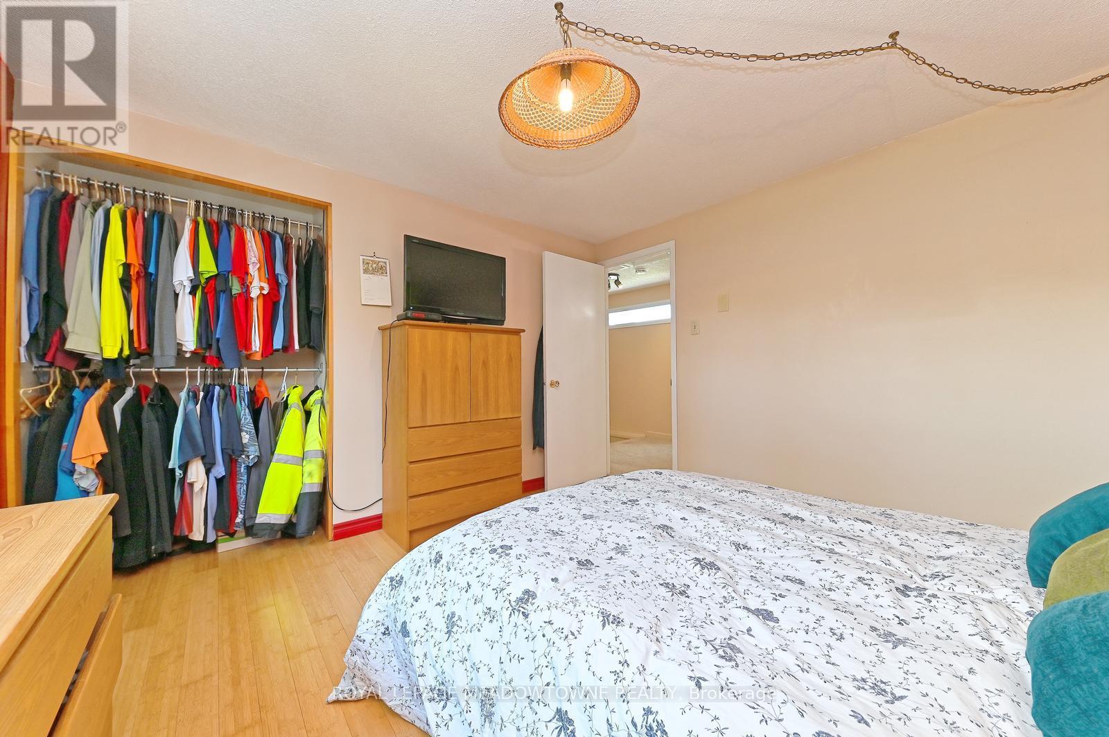 4 Greenfield Square, Brampton (Northgate), Ontario  L6S 2J3 - Photo 16 - W12437309
