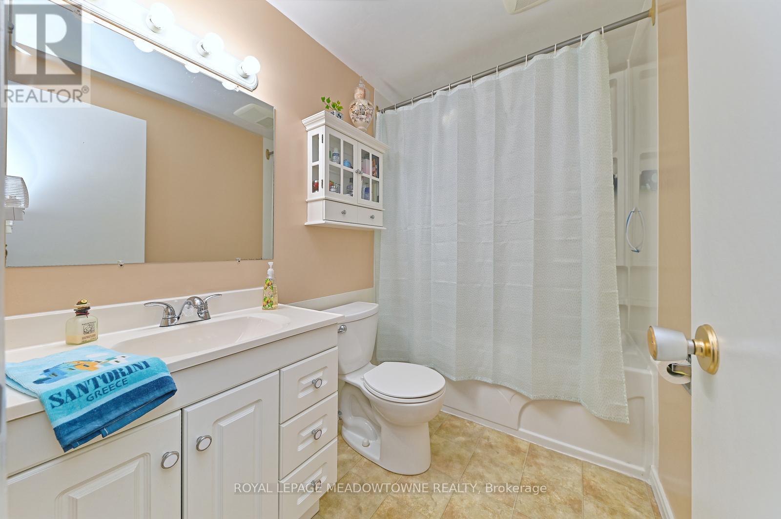 4 Greenfield Square, Brampton (Northgate), Ontario  L6S 2J3 - Photo 21 - W12437309