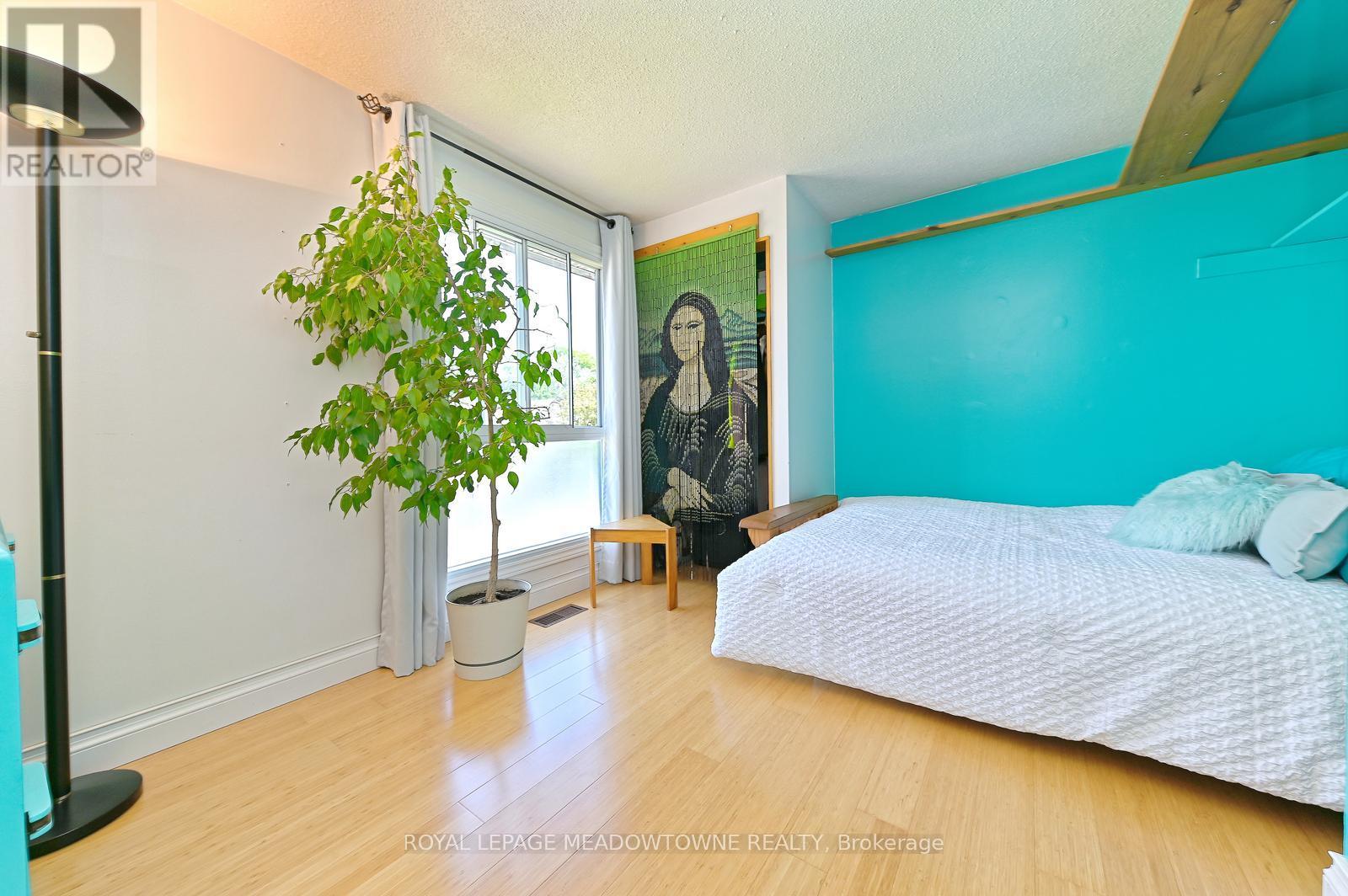 4 Greenfield Square, Brampton (Northgate), Ontario  L6S 2J3 - Photo 17 - W12437309