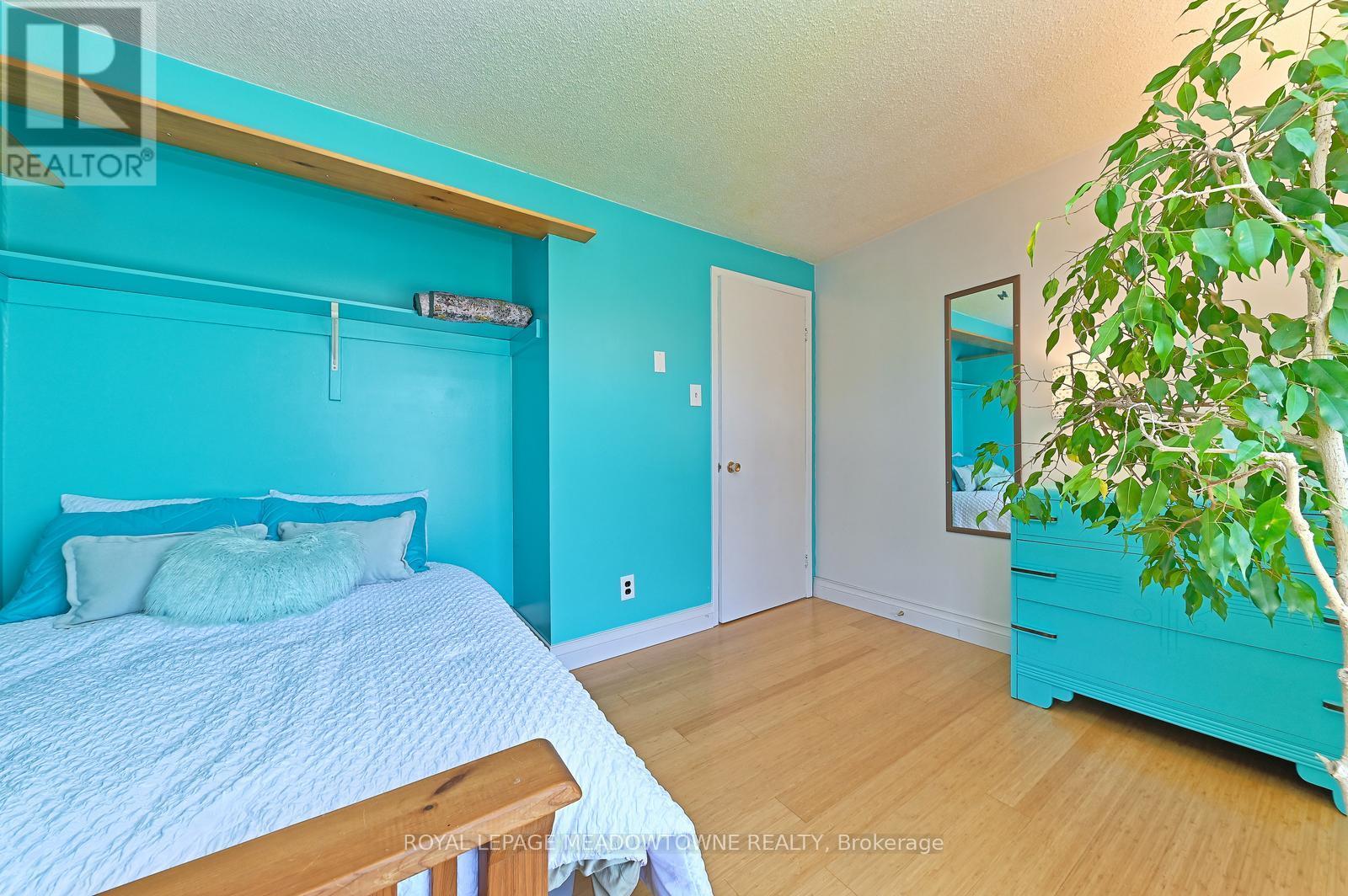 4 Greenfield Square, Brampton (Northgate), Ontario  L6S 2J3 - Photo 18 - W12437309