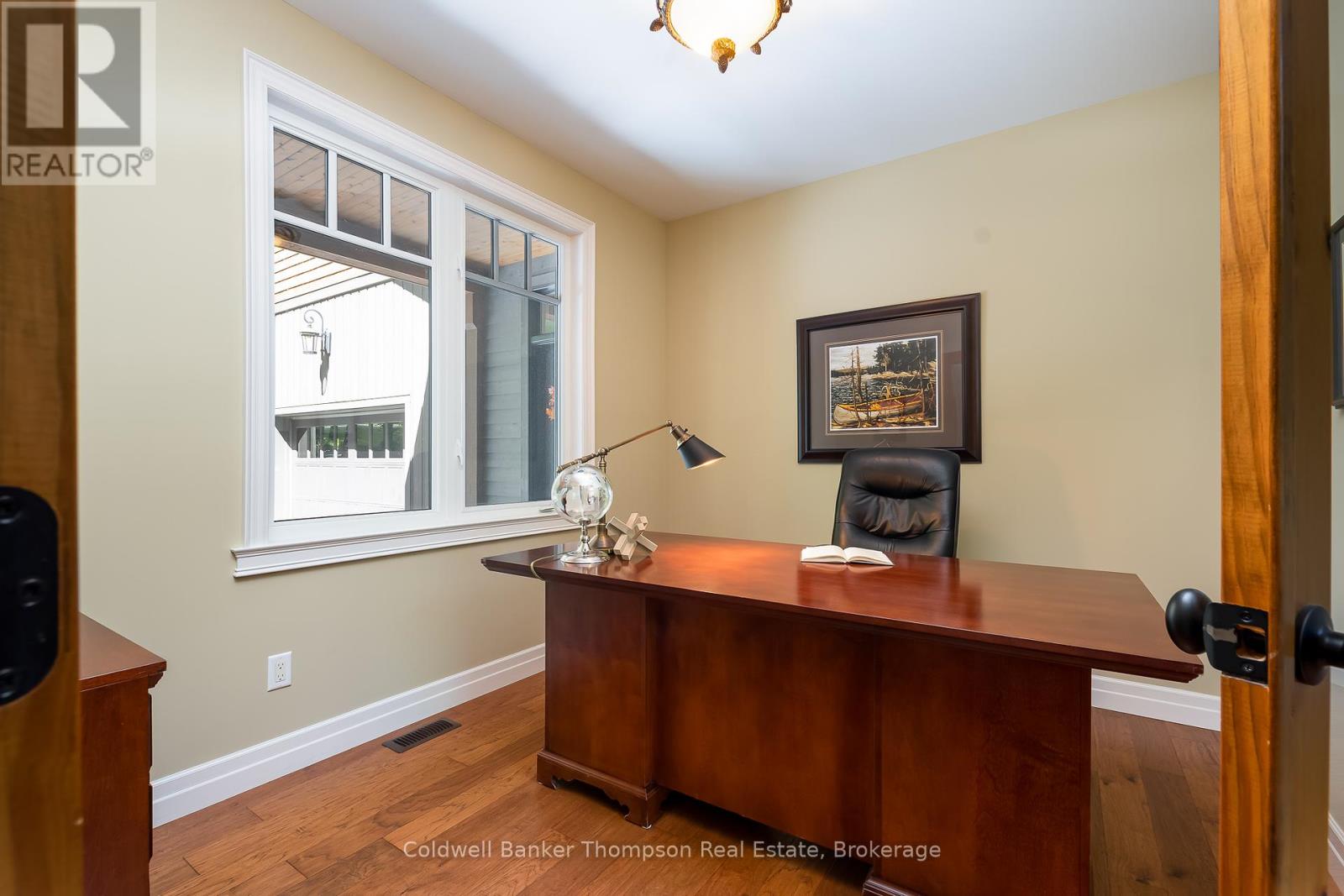 11 Forest Hill Lane, Huntsville, Ontario  P1H 2N5 - Photo 9 - X12360361