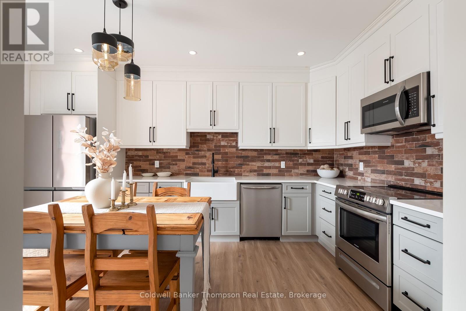 17 West Street N, Huntsville, Ontario  P1H 1X6 - Photo 22 - X12437730