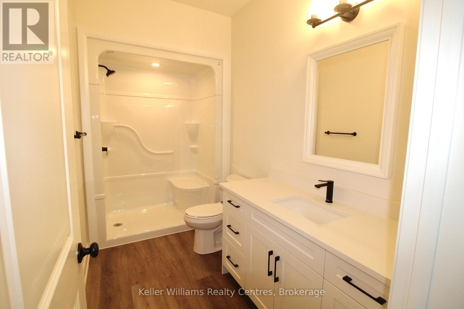 #2 260 7th Street, Hanover, Ontario  N4N 1G9 - Photo 12 - X12437756