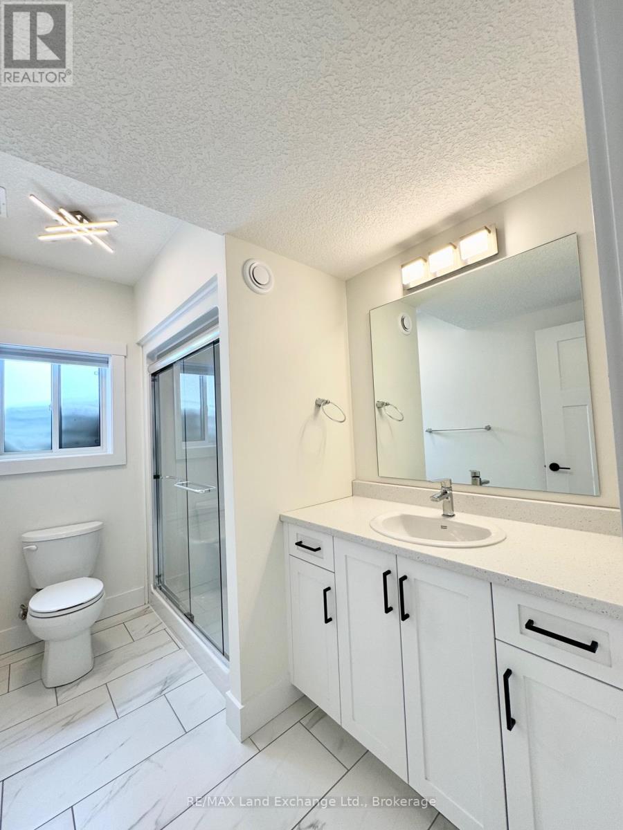 4829 Bruce Road 3, Saugeen Shores, Ontario  N0H 2C7 - Photo 14 - X12437776