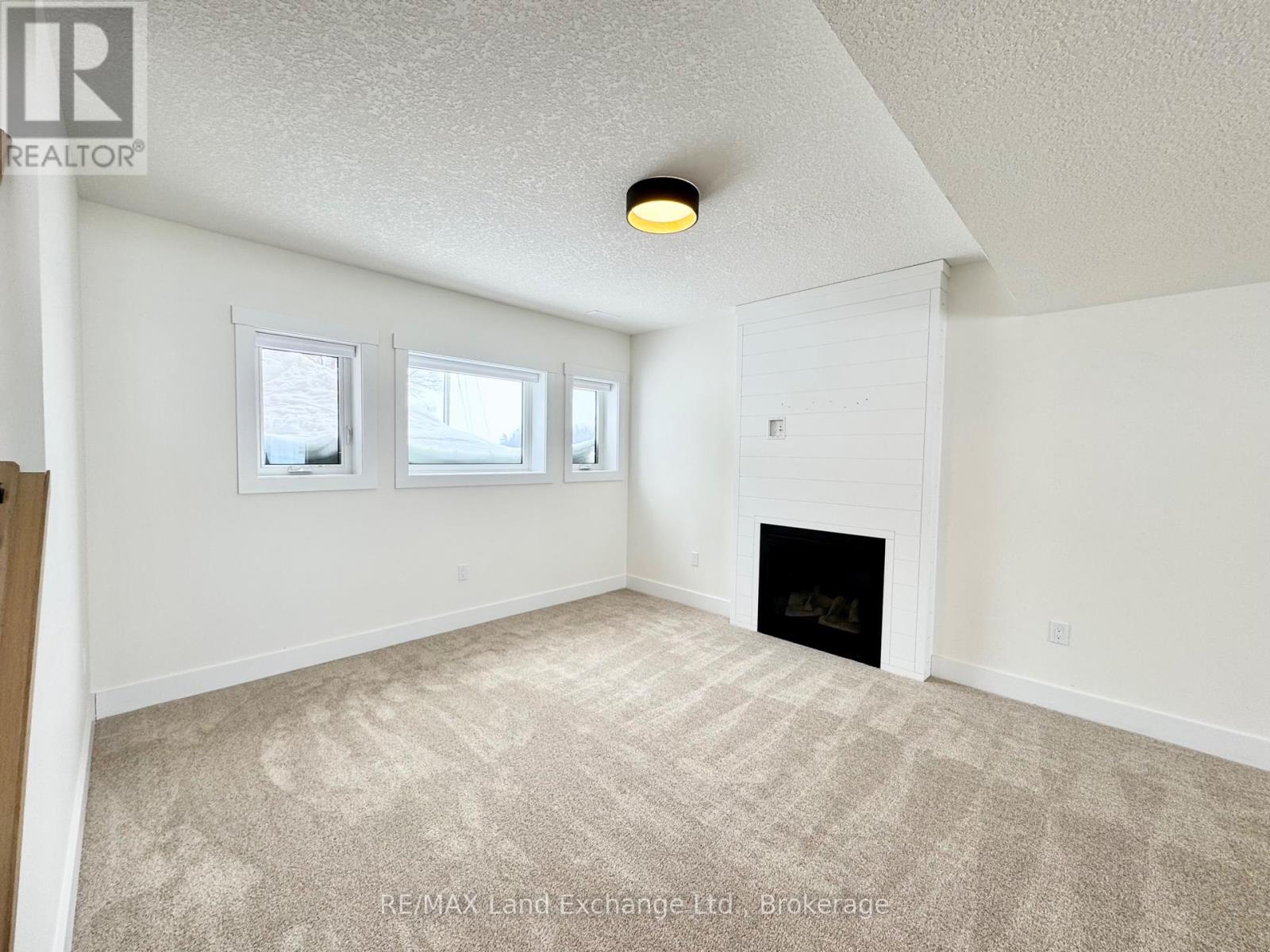 4829 Bruce Road 3, Saugeen Shores, Ontario  N0H 2C7 - Photo 12 - X12437776
